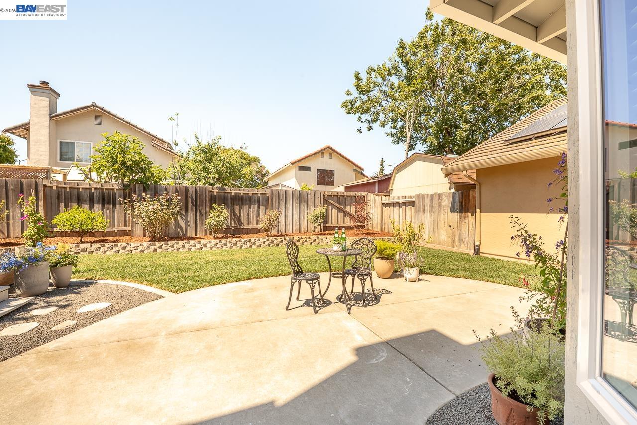 32767 Hilmar St, Union City · Updated Ponderosa Home with Owned Solar in Ponderosa Crossroads | Open House Sunday June 7 · $1,598,000, Photo 23