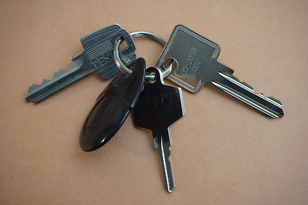 A set of house keys ready to hand over at closing