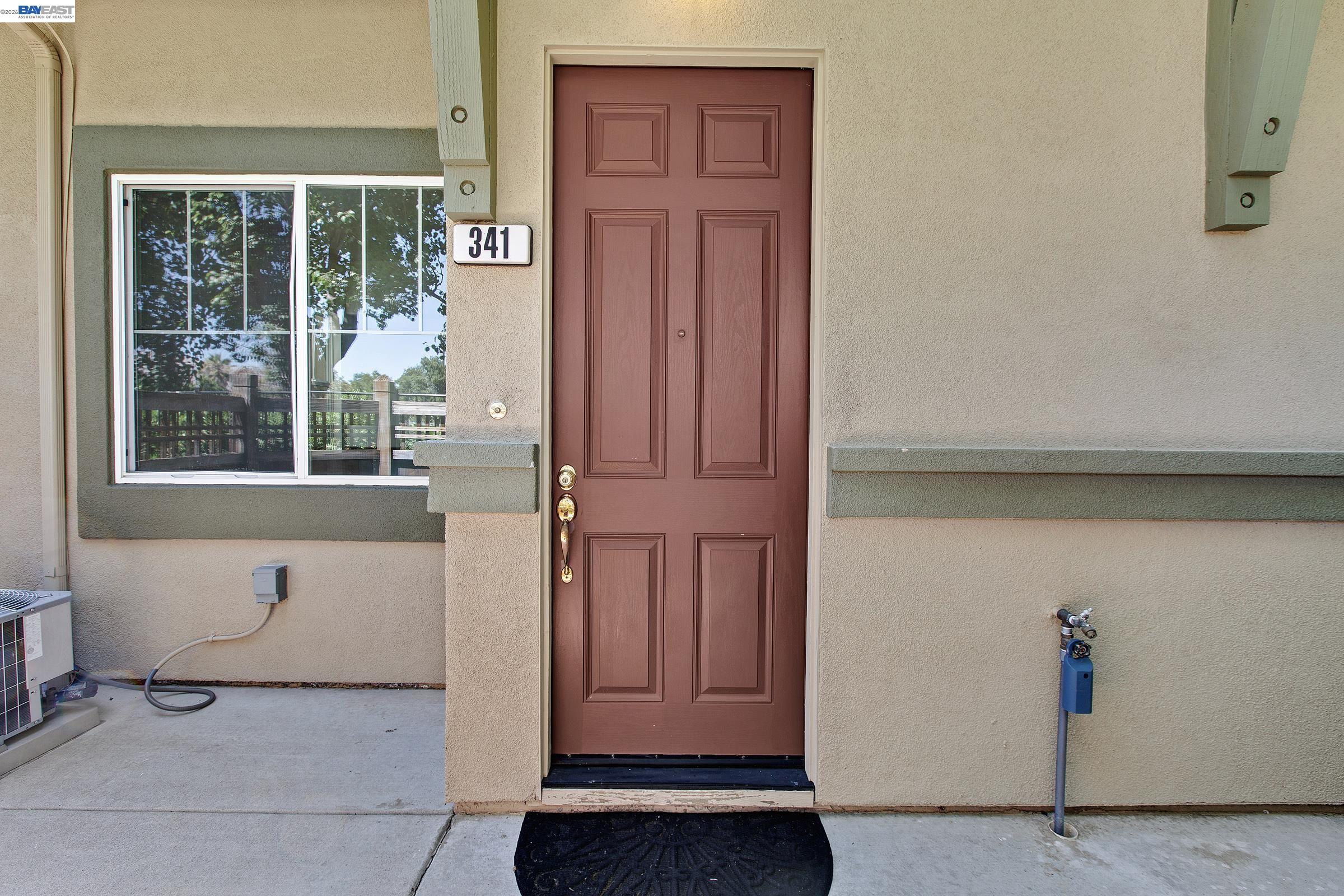 341 Imagination Pl, Photo 2