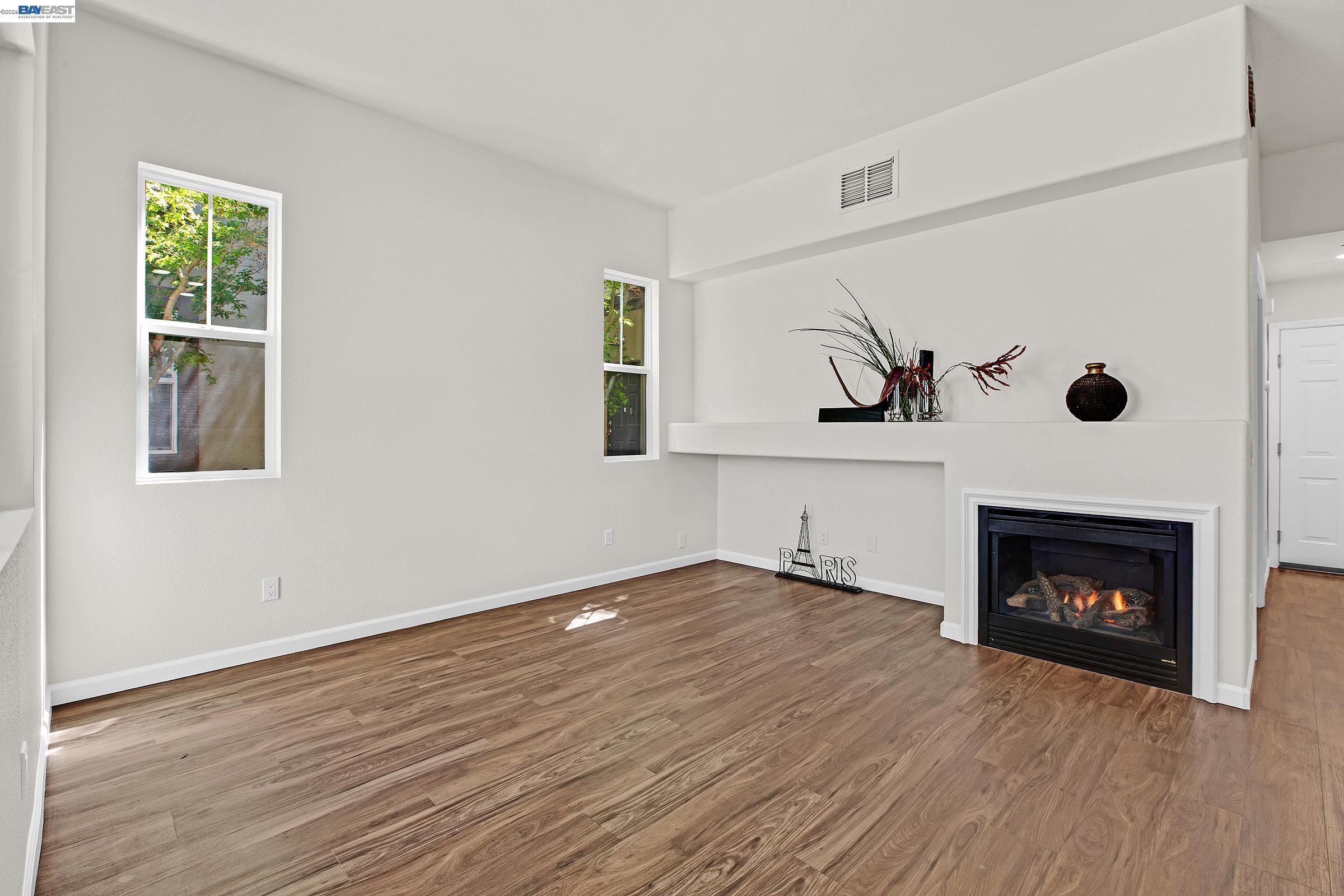 341 Imagination Pl, Photo 5