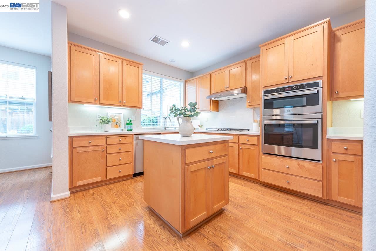 34187 Governo Drive, Photo 6