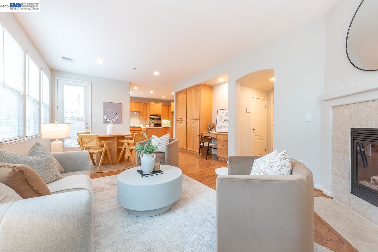 34187 Governo Drive, Photo 10