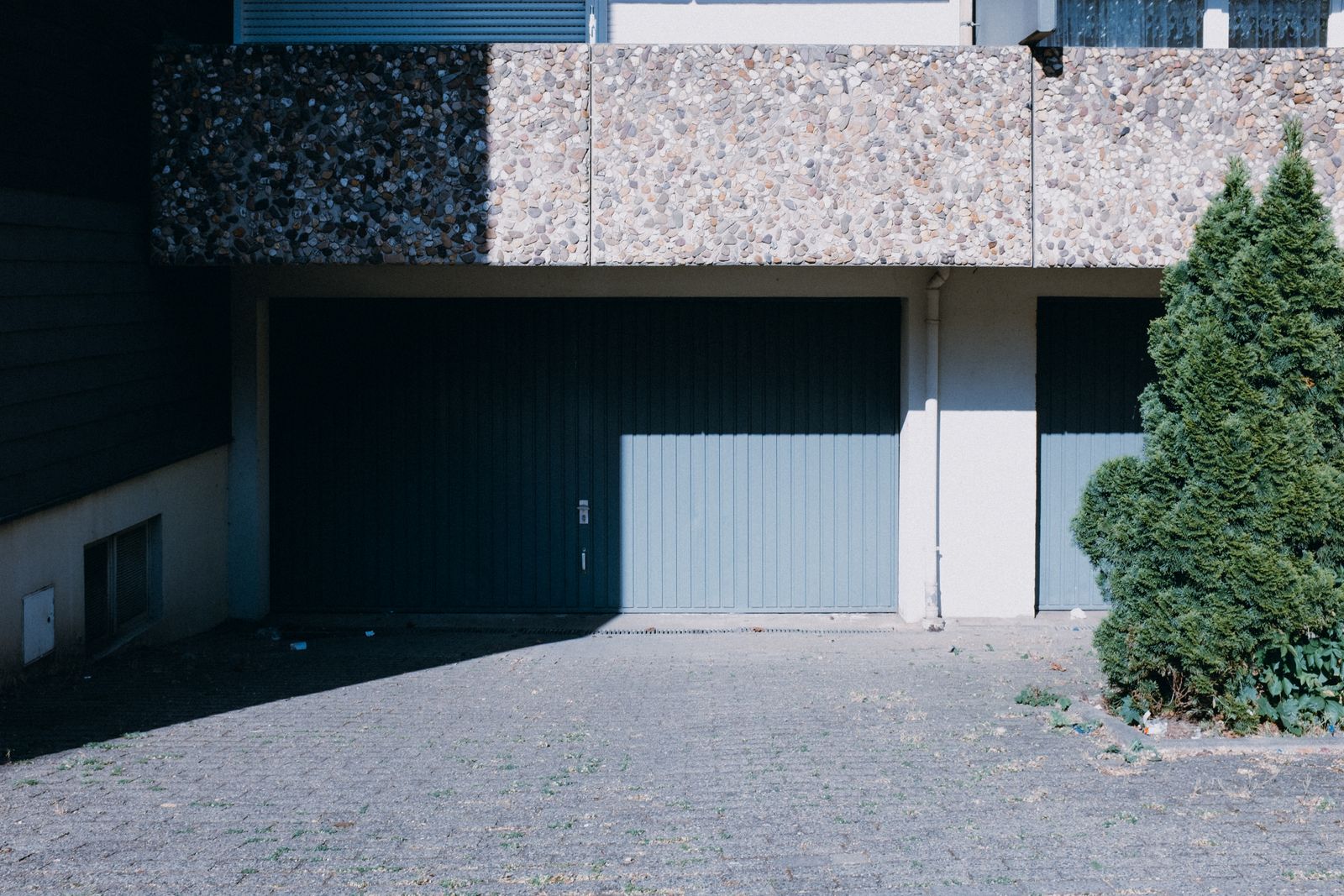 Is a Garage Door Replacement Worth It? The Best Check You Can Write Before Selling
